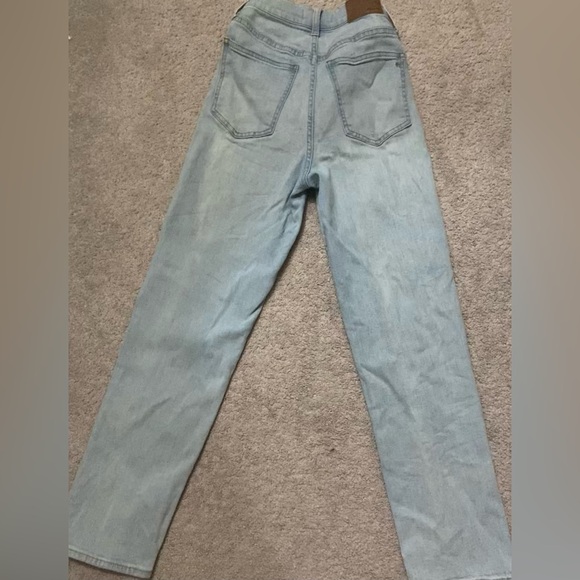 Madewell light wash straight leg Jean in size 25 - Picture 2 of 2